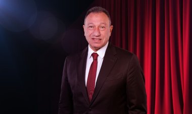 الخطيب يهنئ «سيدات يد الأهلي» بالدوري والثلاثية المحلية