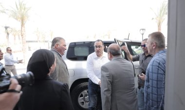 مدبولي يتفقد مبنى مجلس مدينة شرم الشيخ الجديد ومبني خدمات مصر والمركز التكنولوجي