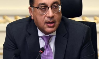 رئيس الوزراء يهنئ شيخ الأزهر بحلول عيد الفطر المبارك