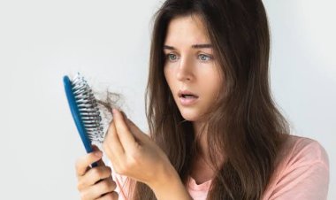 تفسير حلم تساقط الشعر بغزارة للعزباء