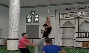 القبض على 4 طلاب لأداء حركات استعراضية واللهو داخل مسجد بالدقهلية 