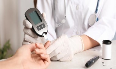 قبل رمضان.. طبيب يحذر مرضى السكر من الصيام في هذه الحالة