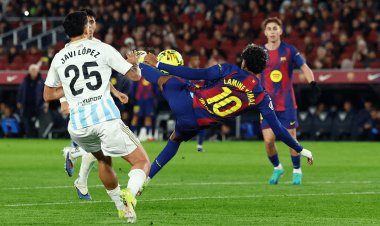 برشلونة يستعيد صدارة الدوري بثلاثية في شباك ريال أوفييدو