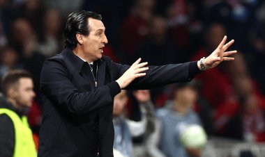 أستون فيلا يجدد عقد مدربه أوناي إيمري حتى 2027