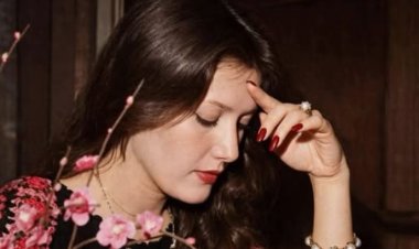مصنوعة من الذهب والمرجان.. شمس البارودي تكشف تفاصيل نادرة من شبكة زواجها من حسن يوسف