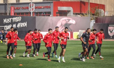 بدون راحة.. الأهلي يواصل تدريباته استعدادا لمباراة استاد أبيدجان