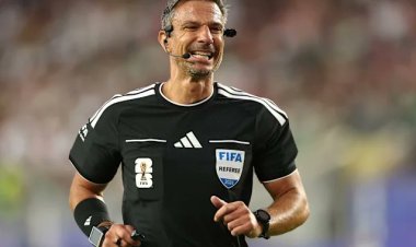 حكم نهائي كأس العالم 2026 يعلن الاعتزال