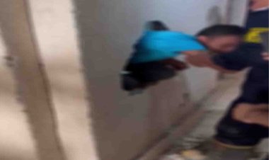 بثقب فى الحائط....الحماية المدنية تنقذ مُحتجز من داخل مصعد فى المقطم 