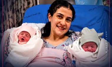 زوجة الأسير باسل الأسمر تنجب توأمًا بنطفة مهربة من سجون الاحتلال