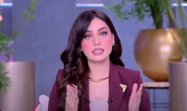 «بوسي جوزك اللي عنده جفاف عاطفي».. ياسمين عز تعلق على أزمة «بوسة» راغب علامة