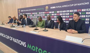 منتخب الصالات بالقميص الأحمر في مباريات دور المجموعات بكأس الأمم الإفريقية