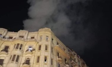 عاجل.. نشوب حريق داخل مخزن بميدان التوفيقية بالقاهرة.. والدفع بـ 6 سيارات إطفاء