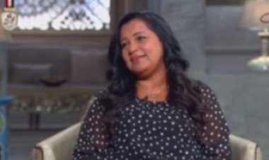 المخرجة شيرين عادل: «كان نفسي أشتغل مع إسعاد يونس وكواليس «تيتا زوزو» ممتعة.. فيديو