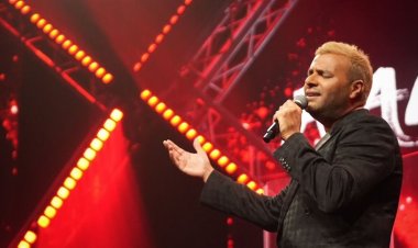 رامي صبري يحقق نجاحًا جماهيريًا كبيرًا في أبوظبي.. وحفلان كاملَا العدد خلال ساعات