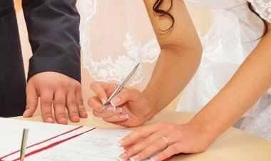 تفسير حلم كتب كتاب شخص اعرفه 2024