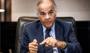 ممدوح عباس يكشف حقيقة رصد مكافآت للاعبي الزمالك حال الفوز بالقمة