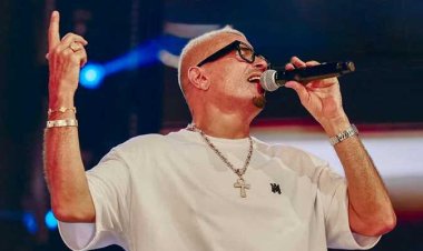 عمرو دياب يتصدر التريند بعد تحيته لحفل افتتاح المتحف المصري الكبير