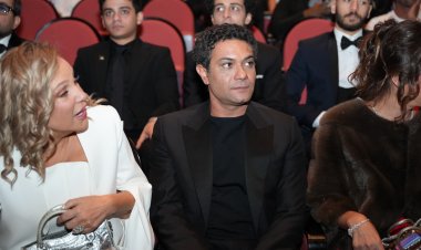 آسر ياسين: أشكر القاهرة السينمائي لعرضه "موعد مع الماضي" في المهرجان