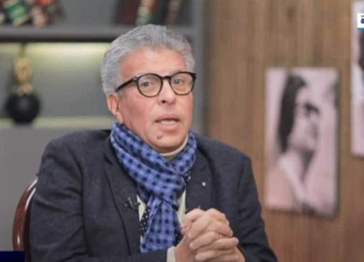 خالد منتصر يهاجم وزارة الأوقاف بسبب صلاة الخسوف: العلم كشف السبب.. فلماذا الخوف؟