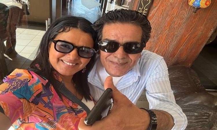 دينا الوديدي تعلن وفاة والدها وتعلق لأول مرة على الاتهامات بحقها