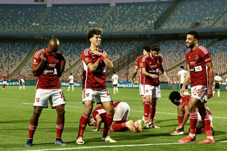 الأهلي يفوز على الجونة بثلاثية نظيفة في الدوري الممتاز