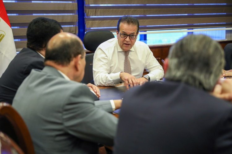 وزير الصحة يستقبل ممثلي الجمعية المصرية لجراحة الأوعية الدموية