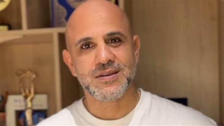 عزيز الشافعي يرد على الهجوم: هناك حملة تستهدف نجاحي وأغنية «بحرية» حققت أرقامًا قوية