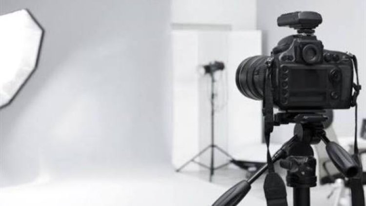 الشرطة تداهم مكتب كاستينج لتصويره فيديوهات لشباب وفتيات دون تصريح بالدقي