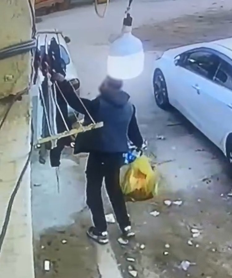 سقوط لص سرق ملابس من شرفة منزل في بورسعيد