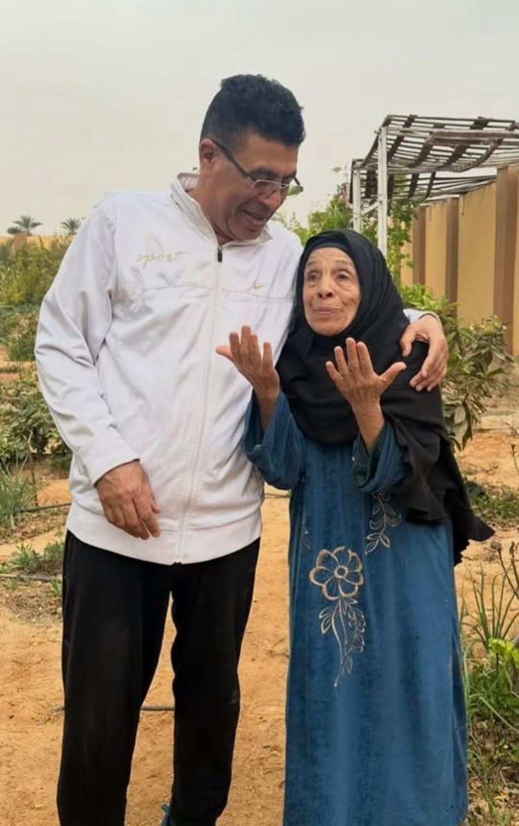 وفاة والدة الكاتب الصحفي عماد الدين حسين بعد صراع مع المرض