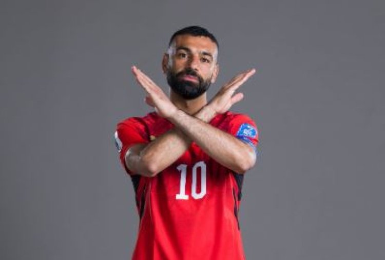 بأجواء فرعونية.. منتخب مصر يحتفل بعيد ميلاد صلاح | صور