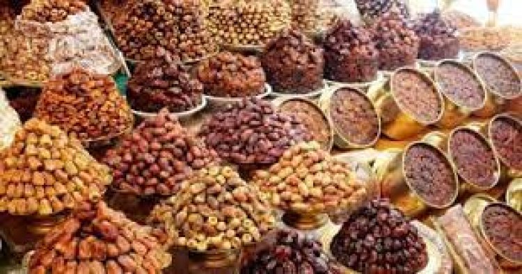 غسل البلح قبل تناوله أمرًا ضروريًا.. اعرف الأسباب
