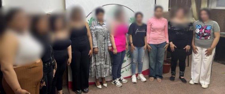 دعارة أون لاين ..ضبط 10 سيدات لممارستهن الأعمال المنافية للآداب مقابل مبالغ مالية بالقاهرة