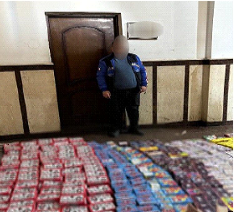 ضبط 700 ألف قطعة ألعاب نارية داخل مخزن غير مرخص بالإسكندرية