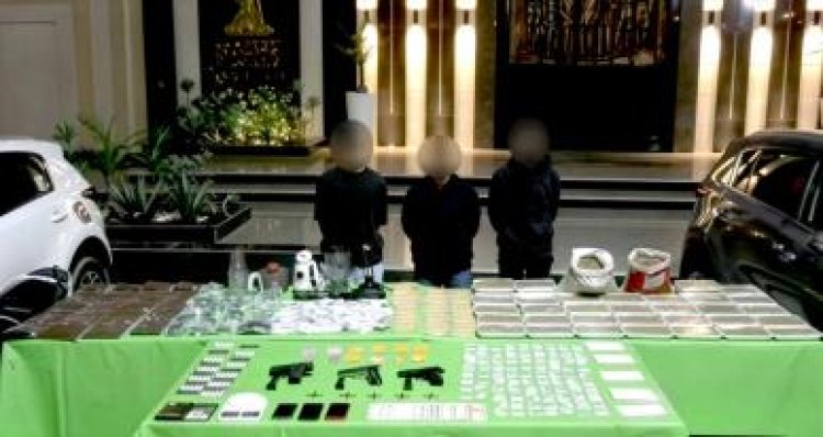 الداخلية تضبط تشكيلًا عصابيًا خطر يروّج المخدرات عبر تطبيقات الهواتف بقيمة21 مليون جنيه
