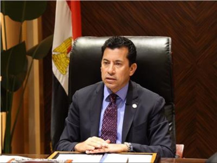 وزير الرياضة يغادر إلى المغرب لمؤازرة منتخب مصر أمام جيبوتي
