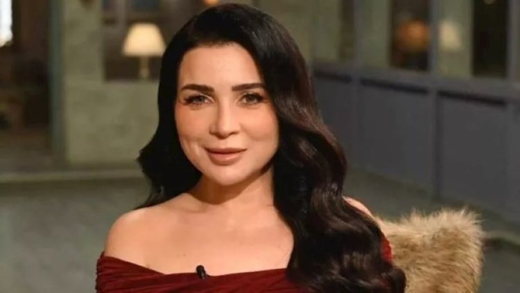 مي عز الدين تعبر عن صدمتها من حالة الوسط الفني وسيطرة اللجان الإلكترونية عليه