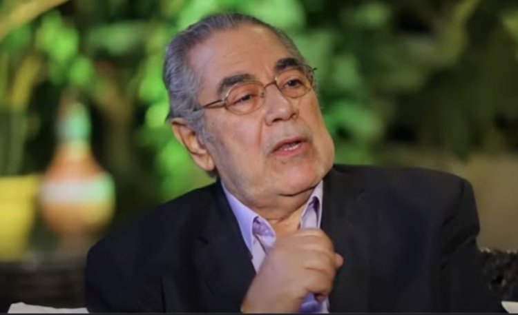 صبري عبد المنعم: «في مخرج قعدني 12 ساعة وأنا لسه عامل عملية»