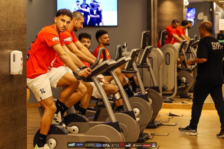 تدريبات استشفائية للاعبي منتخب مصر استعدادًا لودية أوزبكستان