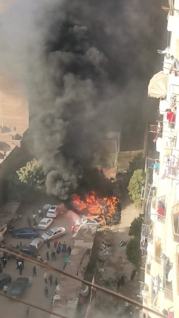 حريق 5 سيارات داخل جراج بكفر طهرمس بالجيزة