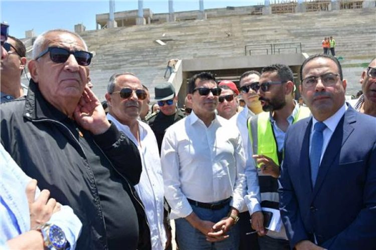 وزير الرياضة يتفقد مشروع استاد بورسعيد الجديد