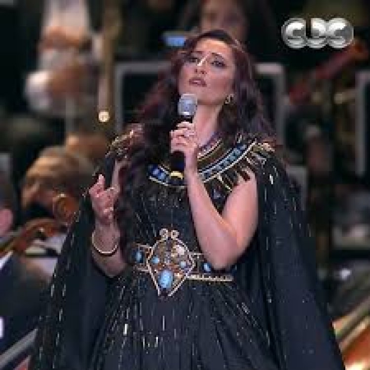 أميرة سليم تستعد لإحياء حفل أوبرالى ساحر بسفح الأهرامات بأغنية "إيزيس" باللغة المصرية القديمة