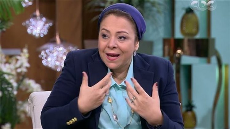 نهاد أبو القمصان تحذر من ترند "تركيب الصور مع المشاهير": جريمة يُعاقب عليها القانون