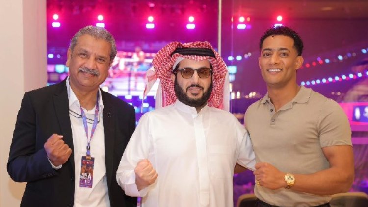 بصورة تجمعهما.. تركي آل الشيخ: لقاء مع النجم محمد رمضان ولم نتفق فيه على شيء