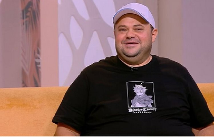 "اتربيت في بيته"..  مدحت تيخا يروي موقفا لا ينساه للفنان الراحل صلاح السعدني