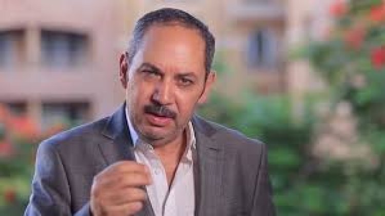 تهشم سيارة الفنان كمال أبو رية فى حادث تصادم بكرداسة