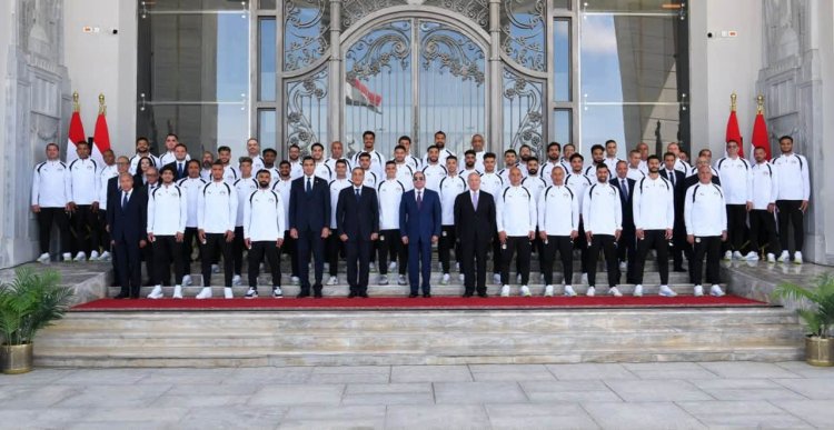 بعد تكريم المنتخب.. اتحاد الكرة يشكر الرئيس السيسي ويعد بالبناء على إنجازات كأس العالم