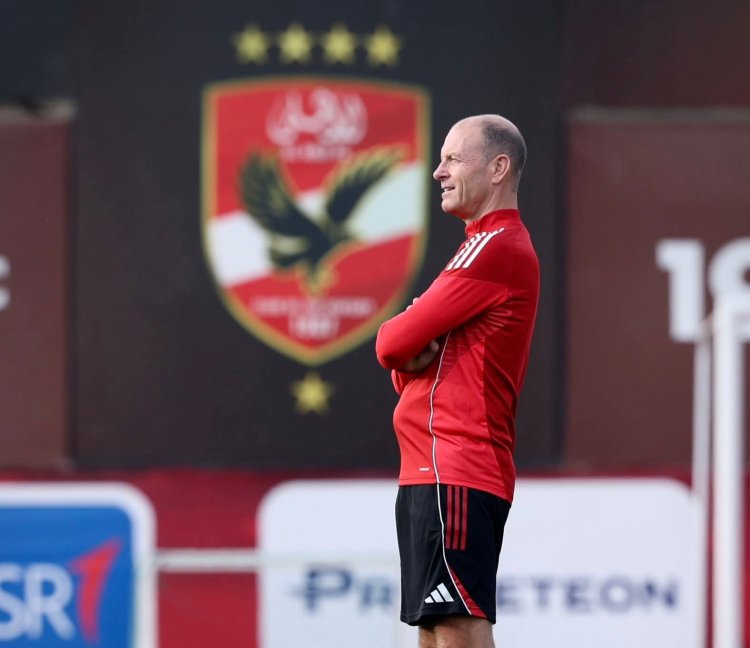 توروب يعلن قائمة الأهلي لمباراة البنك الأهلي في الدوري الممتاز 