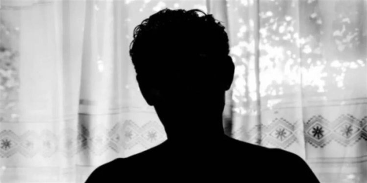 لا تلتزم بالنظافة الشخصية.. فنان تركي شهير يقرر عدم التعامل مع فنانة شهيرة لسبب صادم