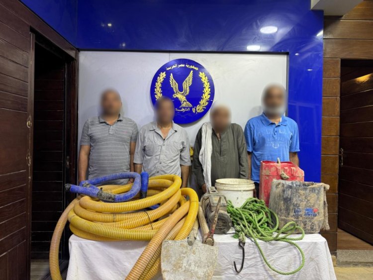 القبض على 4 أشخاص أثناء التنقيب عن الآثار داخل عقار في القاهرة